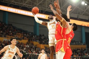 爱游戏娱乐平台 -关于广厦男篮发布备战花絮；冲刺阶段伤情更新；法国杯任务艰巨；阵容厚度经受考验的信息